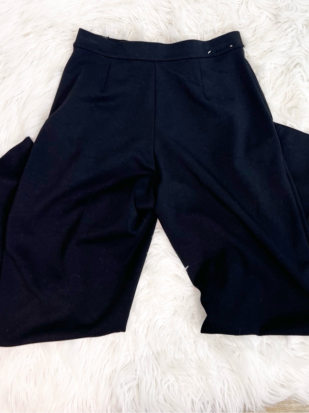 UNIQLO BLACK ELASTIC WAIST PULL ON KNIT PANTS FRONT SEAM STRAIGHT LEG MEDIUM